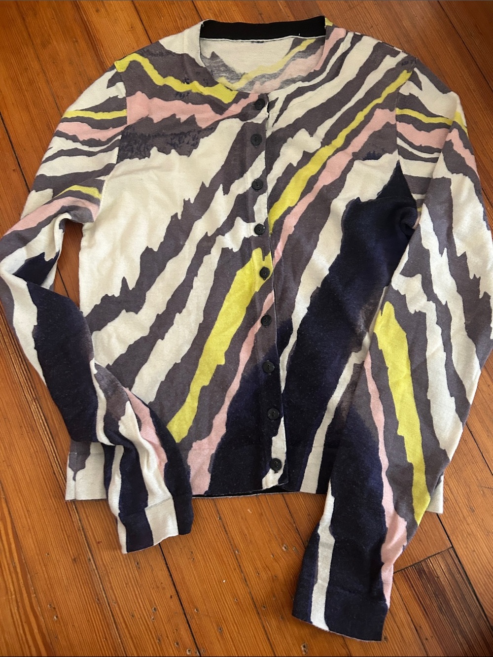 Diane Von Furstenberg Black and Cream Patterned Scarf